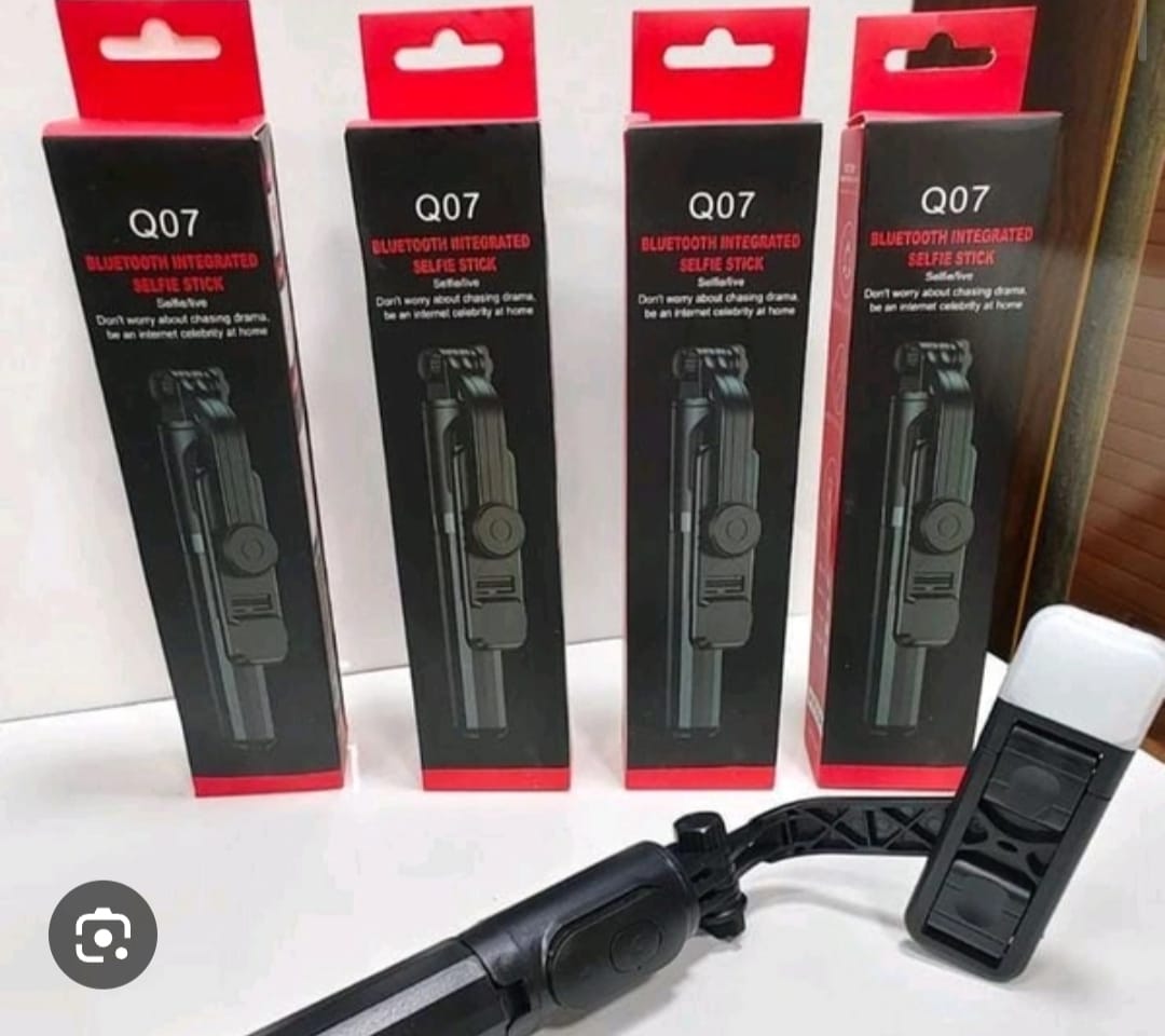 Q07 Selfie Stick